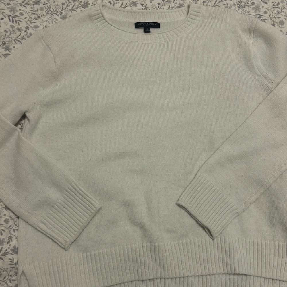 Banana Republic Soft Ivory Crewneck Sweater